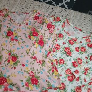 The Pioneer Woman L Lot Of 2 V Neck Soft Floral‎ Boho Tee Shirts 3/4 Sleeve Farm
